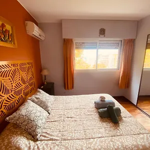 Apartamento Tu Casa En Espana Y Peatonal - Cochera Privada Incluida - Microcentro, Mendoza